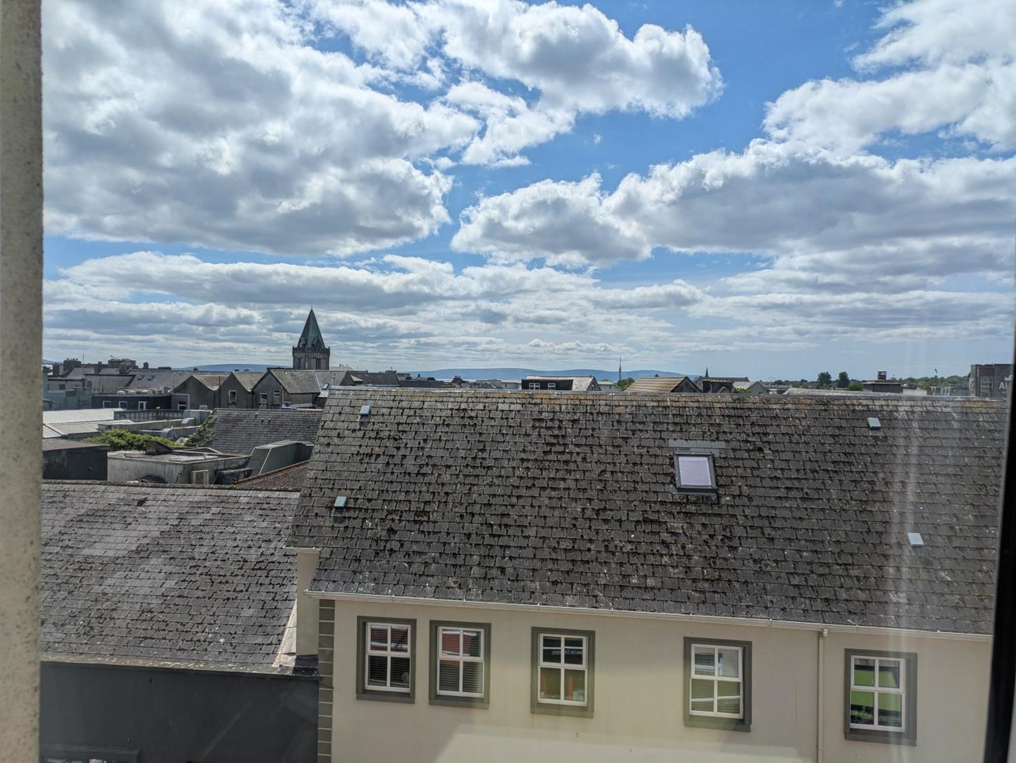 Heart Of City Centre Stunning View Galway Exteriér fotografie